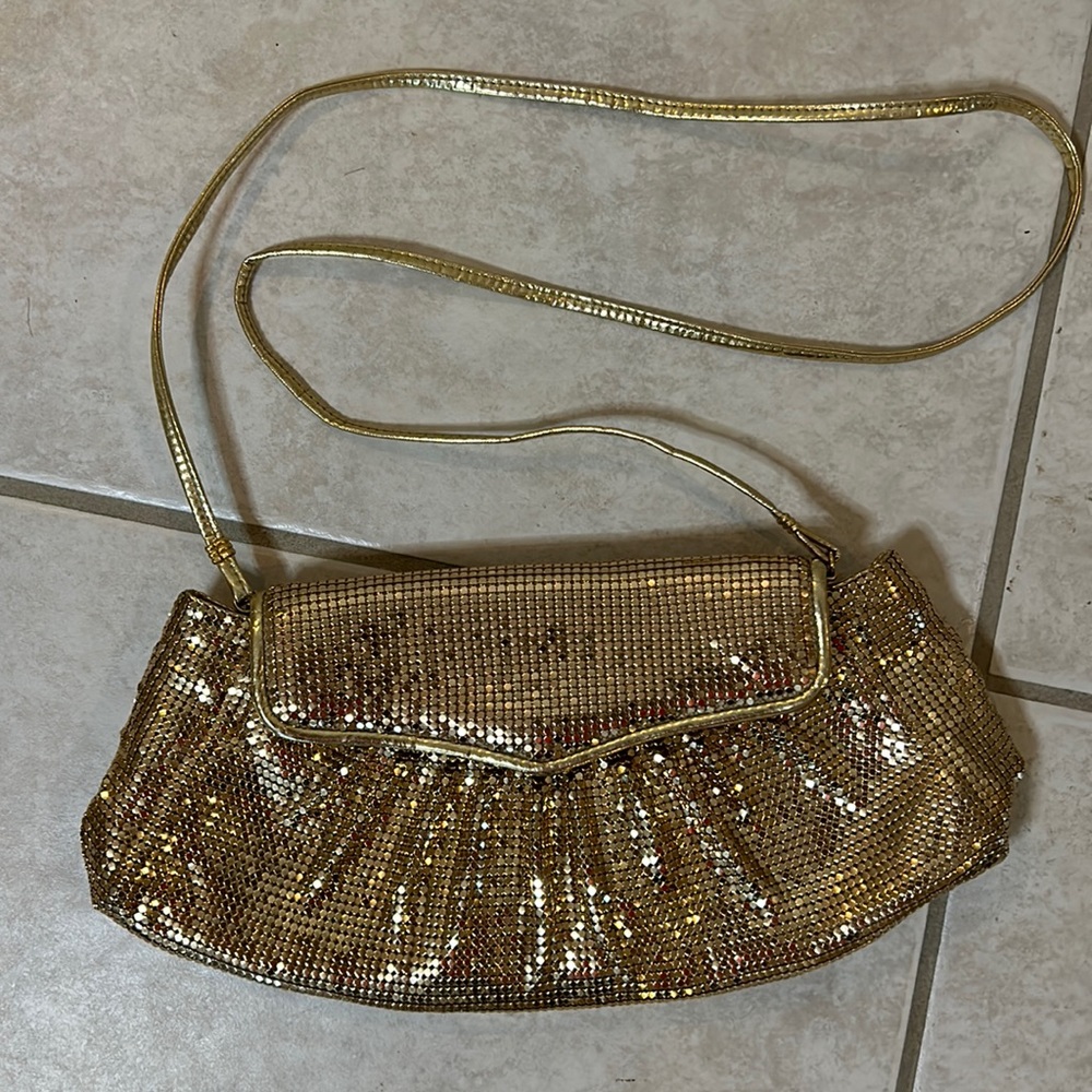 Vintage gold metal evening back clutch cross body chain purse whiting and Davis